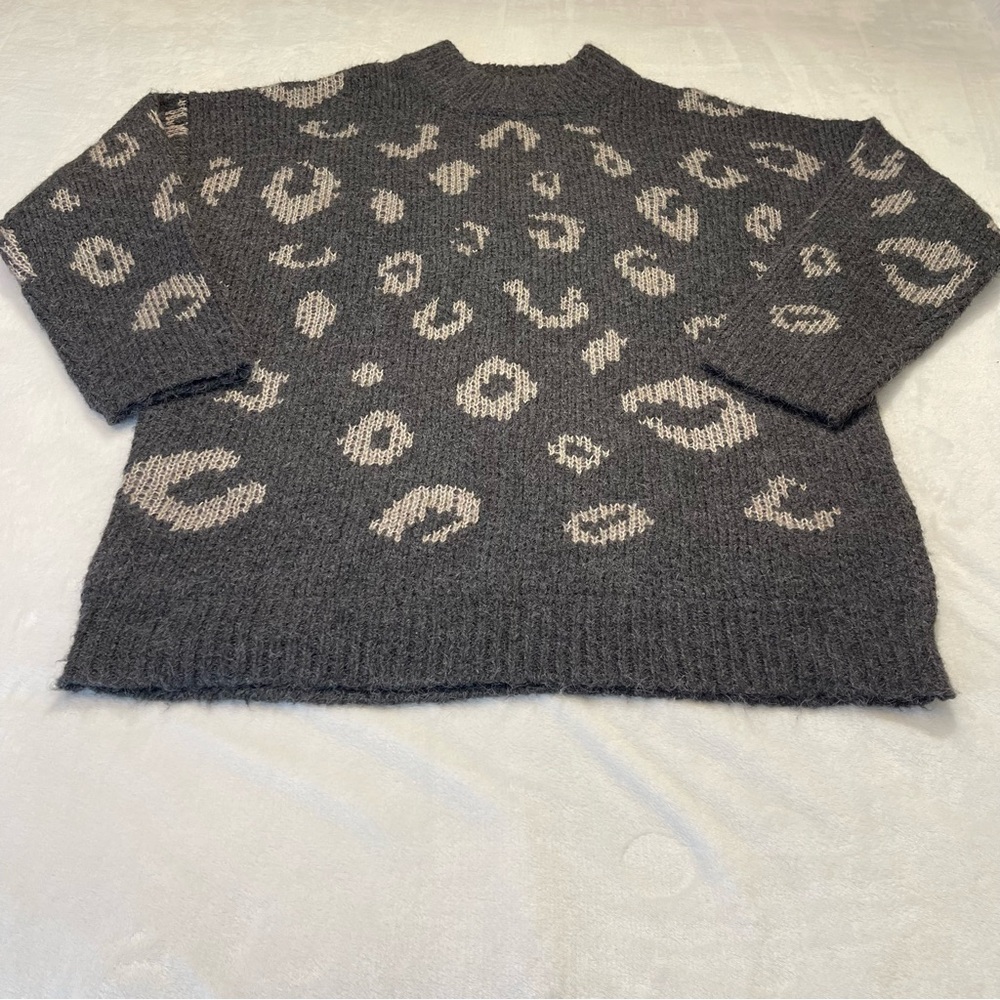 UNIVERSAL THREADS WOMENS SWEATER. SIZE XXL NEW